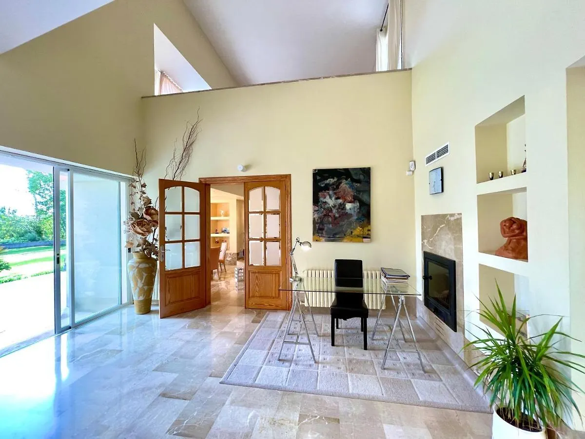 Confortable Chalet Con Piscina Bunyola Holiday home