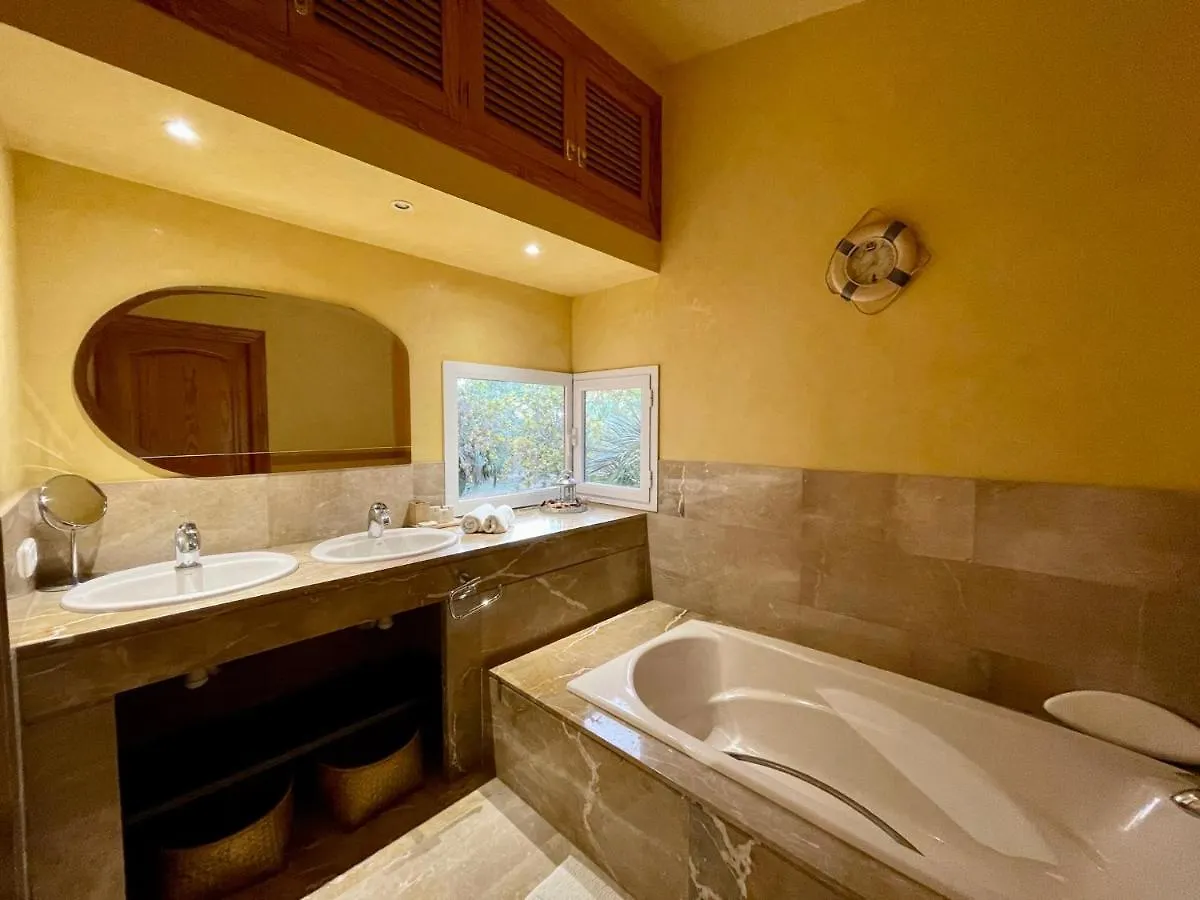 Confortable Chalet Con Piscina Bunyola Spain