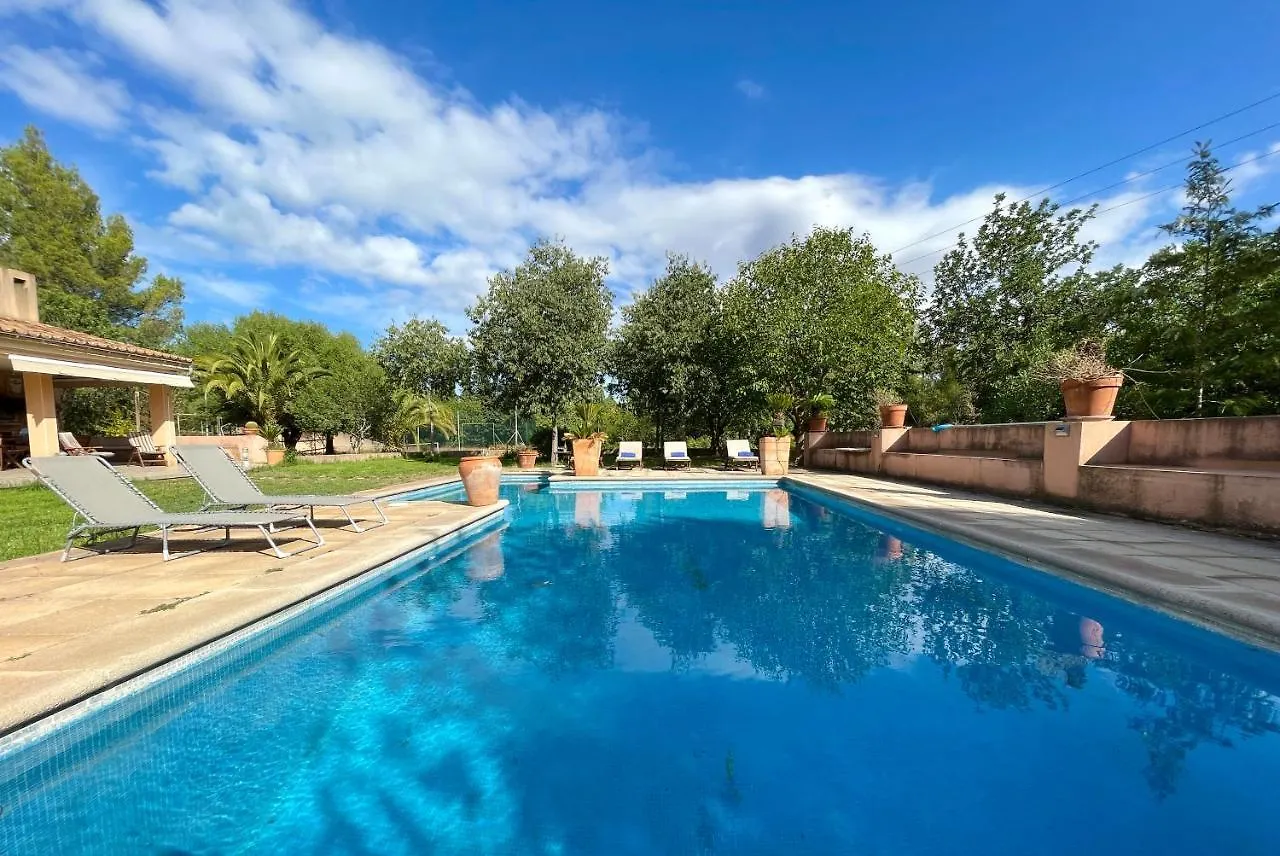 Holiday home Confortable Chalet Con Piscina Bunyola Spain
