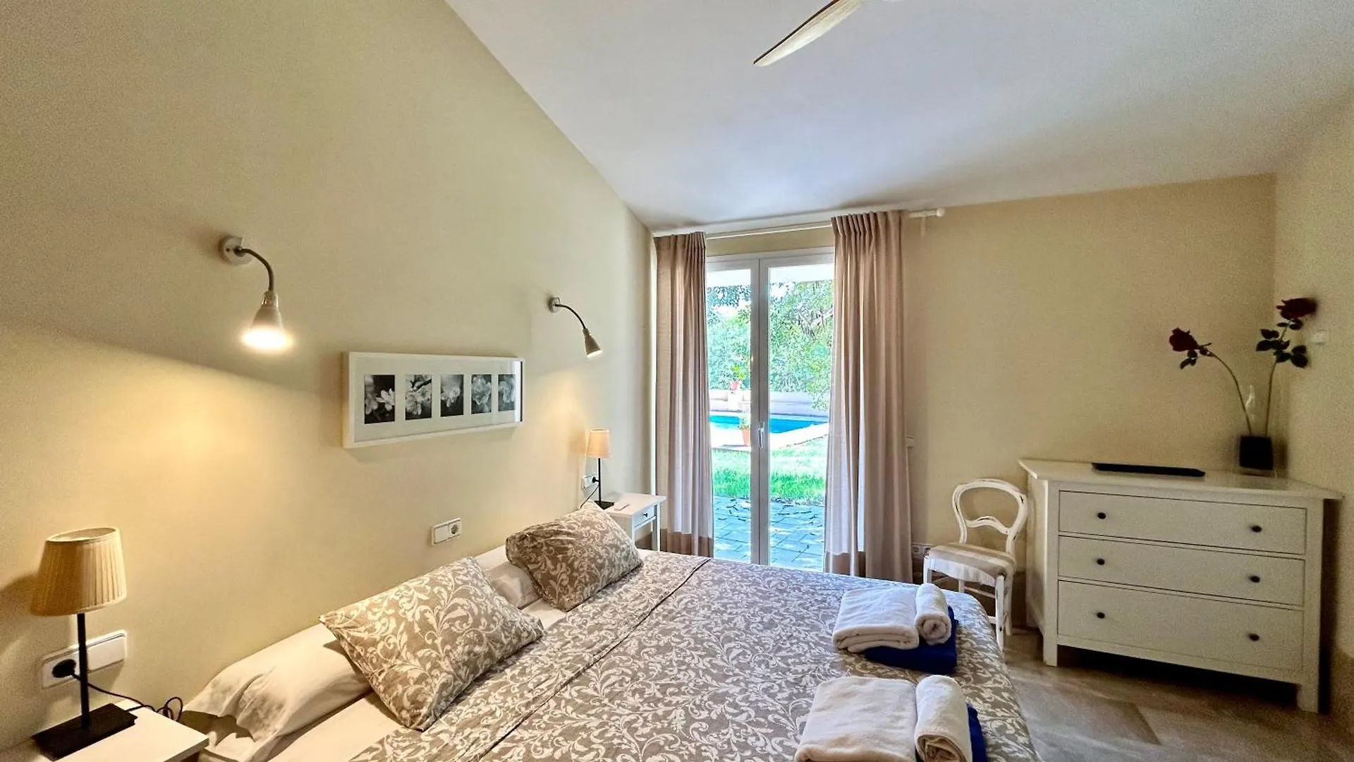 Holiday home Confortable Chalet Con Piscina Bunyola Spain